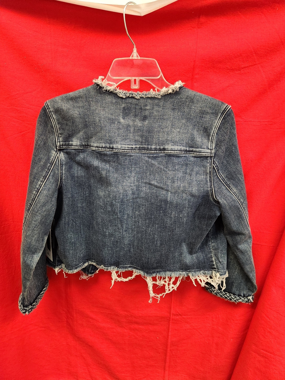 Liverpool Los Angeles "Cameron" Cropped Braided Denim Jacket - Picture 2 of 7